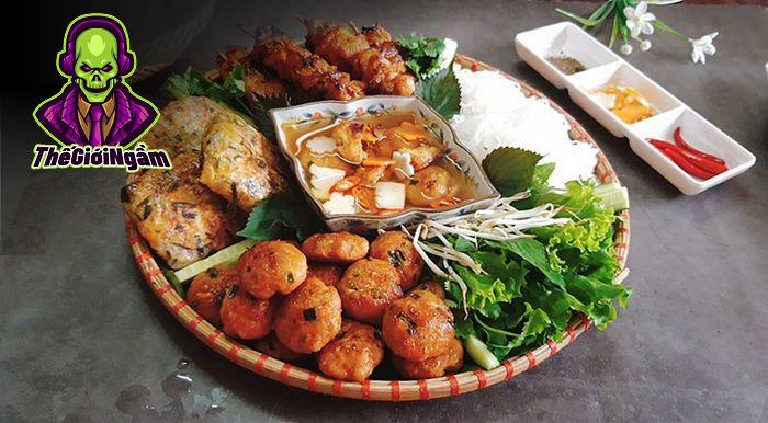 3. Bún Chả: Hương Vị Khó Quên Của Hà Nội