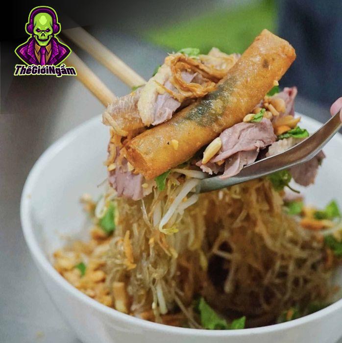 4. Miến Trộn: Món Dân Dã Hút Hồn Thực Khách